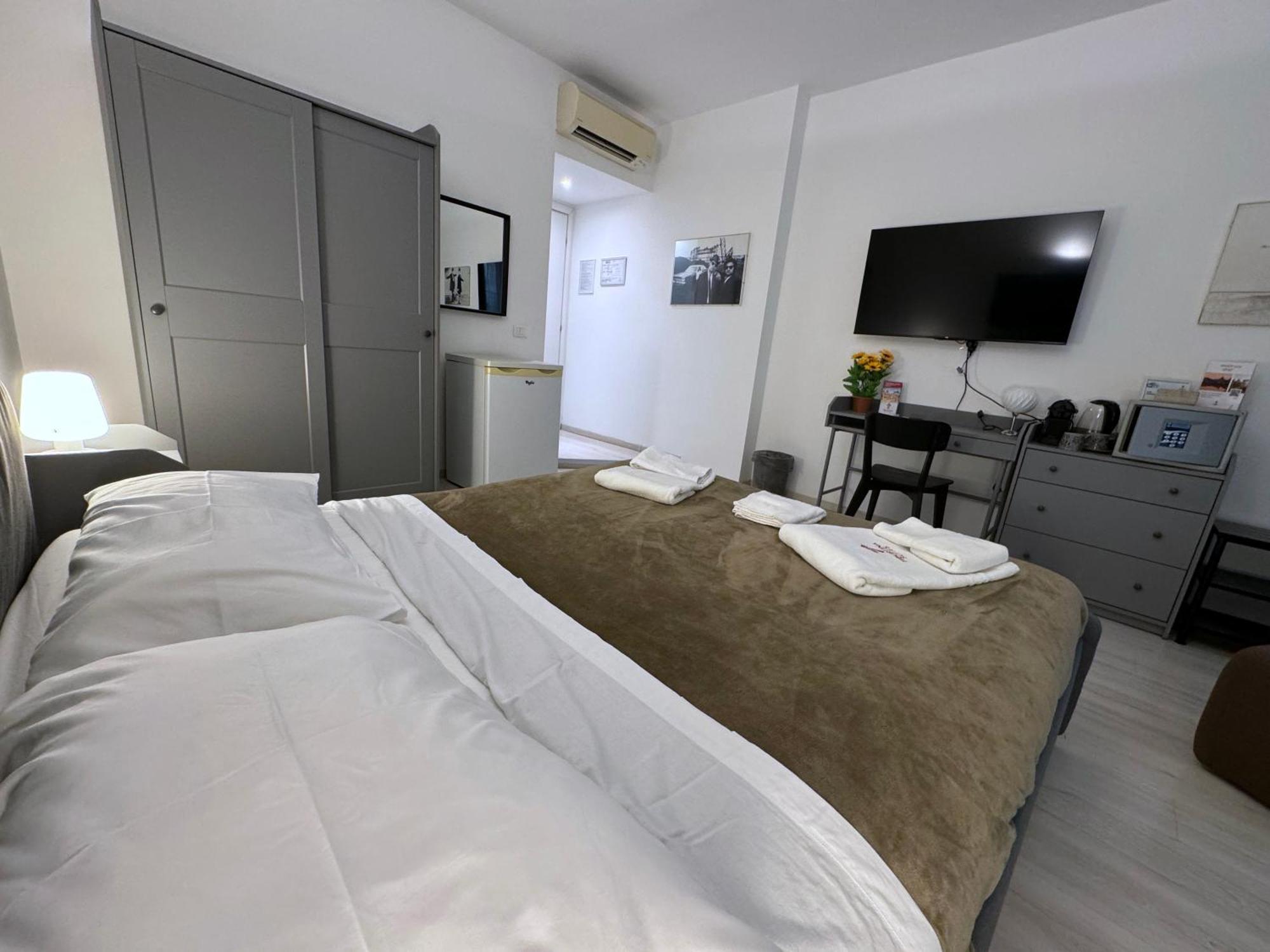 Tiburtina Suites, Roma Exterior photo